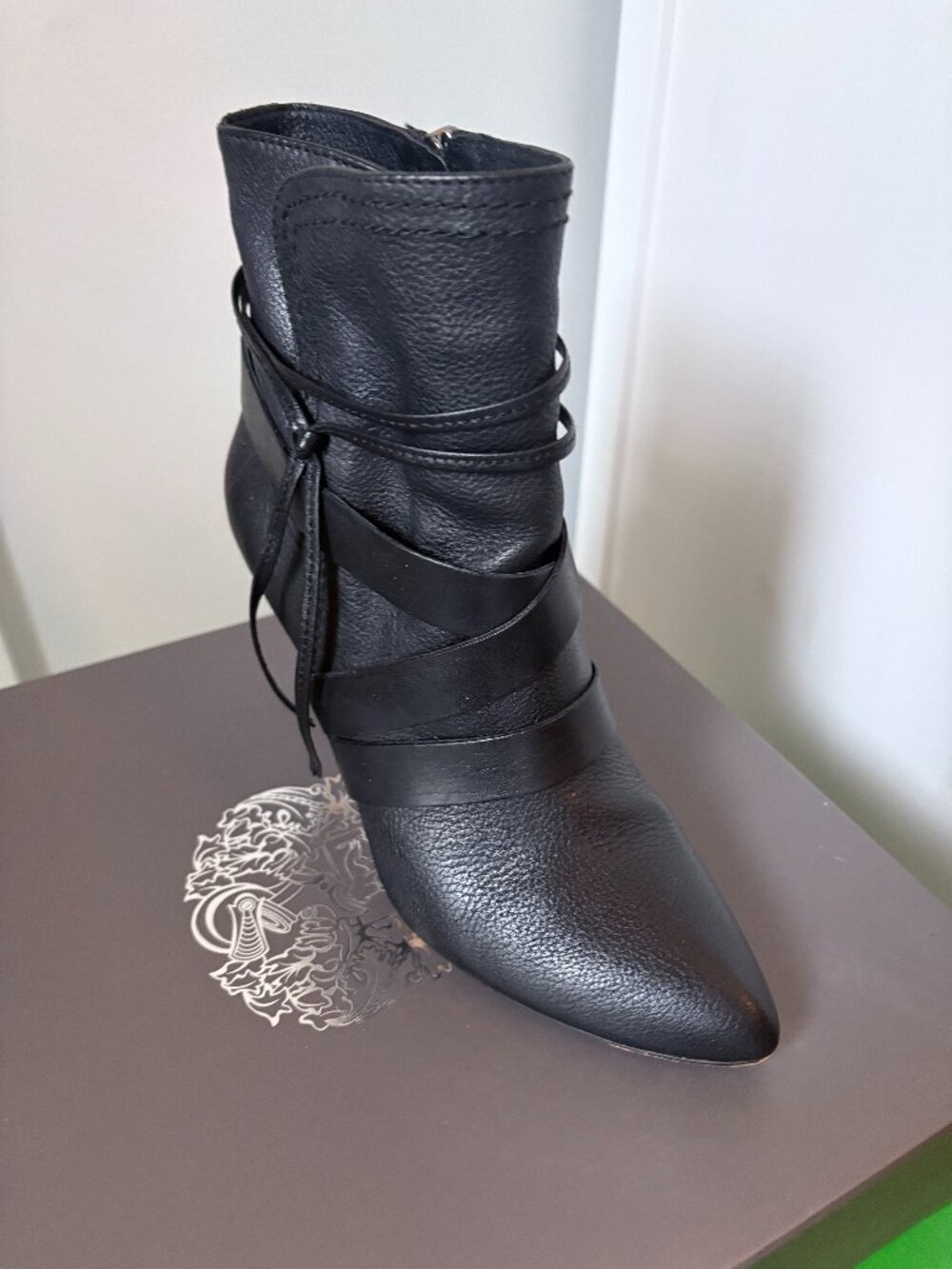 Vince Camuto